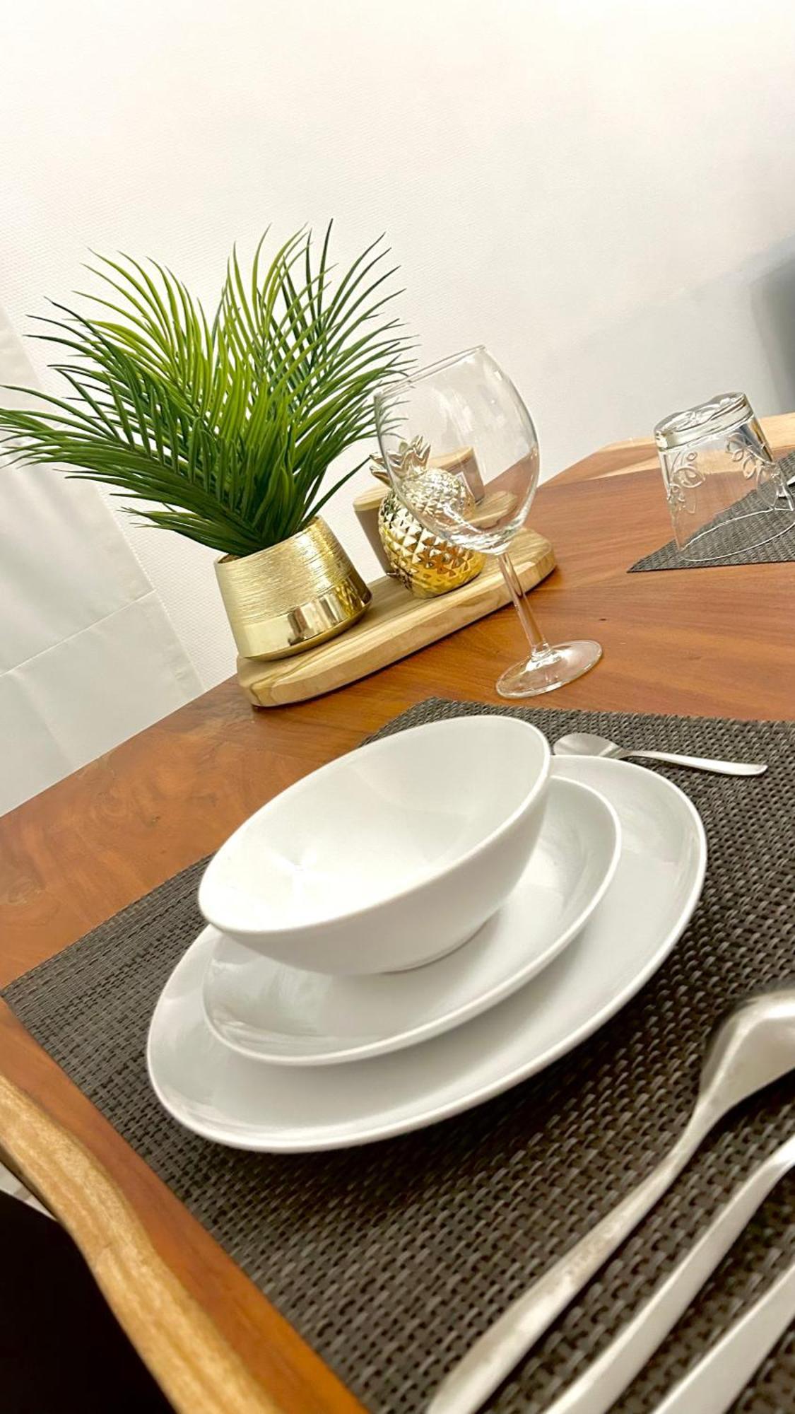 Charming Two Bedroom Flat - Nato - Брюссель Екстер'єр фото